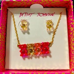 NWT  in box BETSEY JOHNSON Gumby Bear shades of pink earrings & Necklace